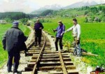 tracks_don't_meet