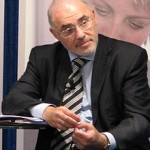 220px-Léo_Apotheker_