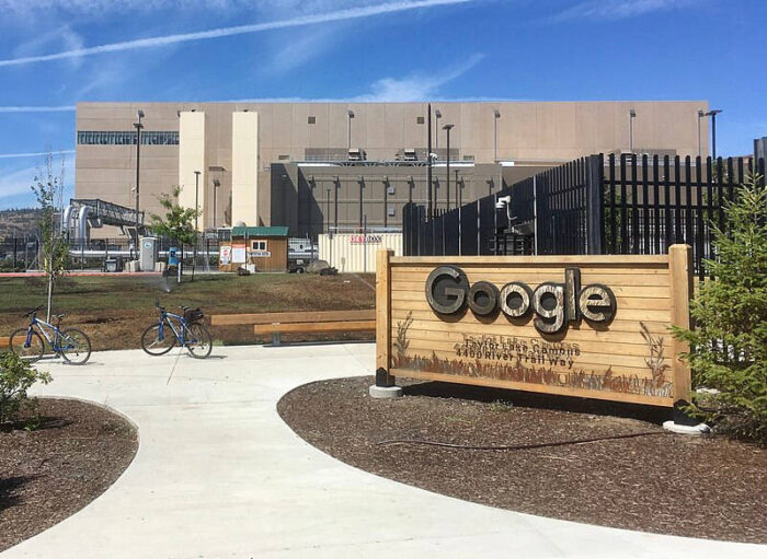 Google data center in The Dalles, Oregon.