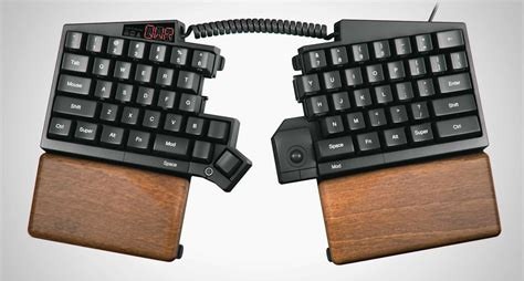 Ultimate Hacking Keyboard