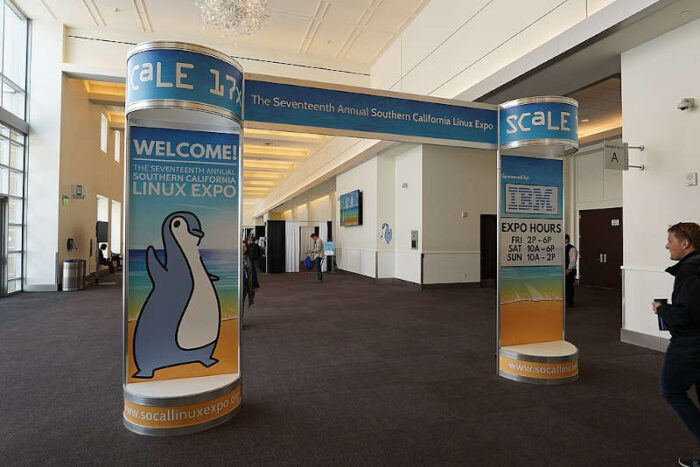 The Seventeenth Annual Southern California Linux Expo (SCALE 17x) entrance banner in 2019.