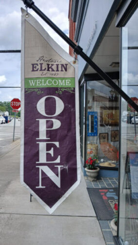 Elkin Sign.