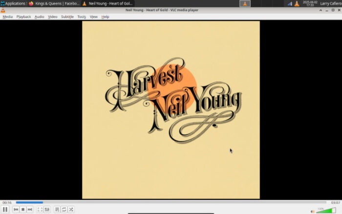 Neil Young playing on VLC on EndeavourOS.