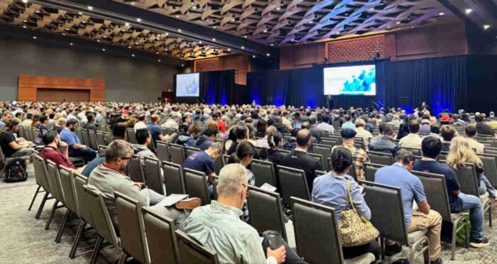 Ballroom during keynotes.