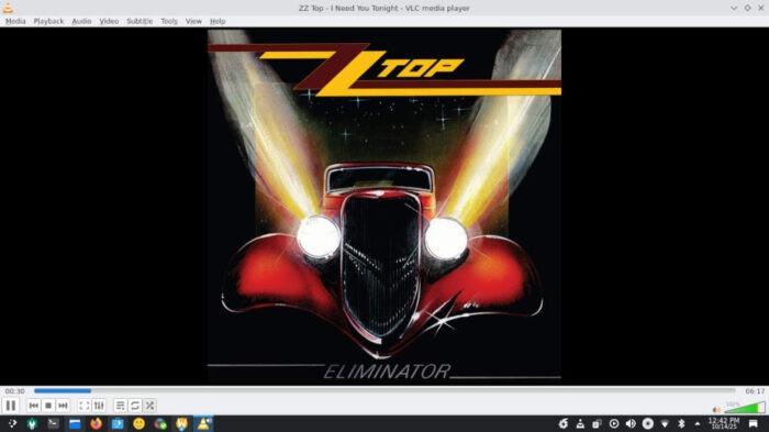 Listening to a little ZZ Top while putting Gnoppix KDE 25.10 through its paces.